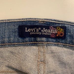 Woman’s Levi Strauss denim pants. Straight legs